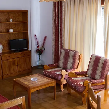 Hotel apartamentowy Columbia Turisticos