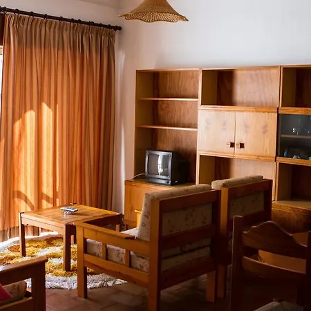 Columbia Turisticos Apartahotel 3*